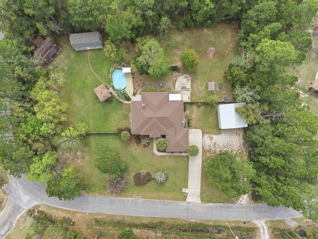 9643 Bone Bluff Drive, Navarre, FL 32566