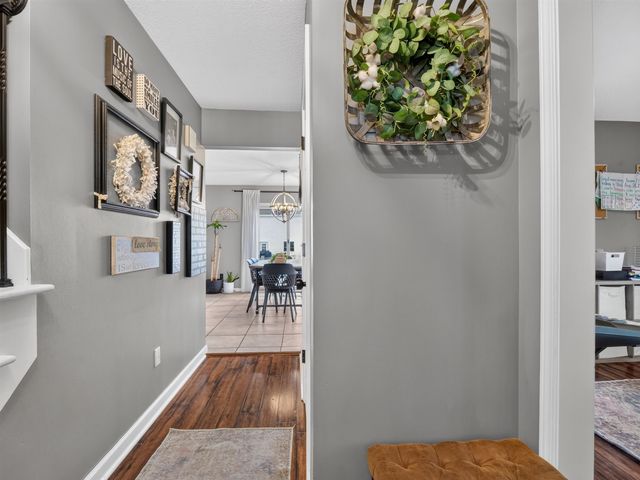 1029 Island Brooks Lane, Fort Wayne, IN 46845