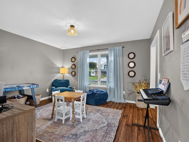 1029 Island Brooks Lane, Fort Wayne, IN 46845