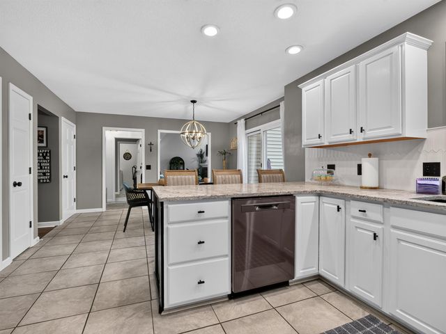 1029 Island Brooks Lane, Fort Wayne, IN 46845