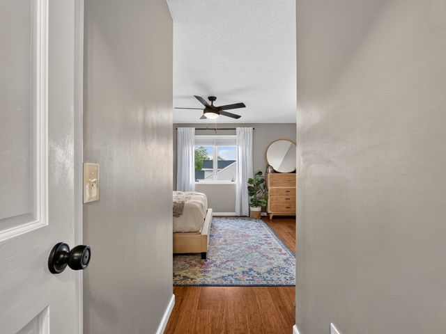 1029 Island Brooks Lane, Fort Wayne, IN 46845