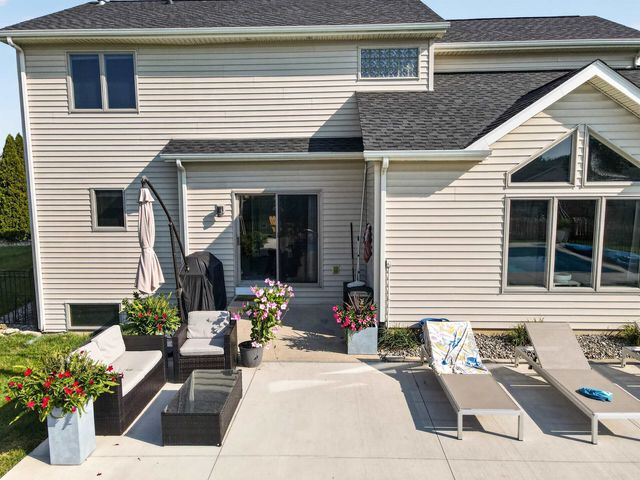 1029 Island Brooks Lane, Fort Wayne, IN 46845