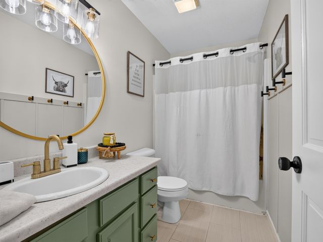 1029 Island Brooks Lane, Fort Wayne, IN 46845