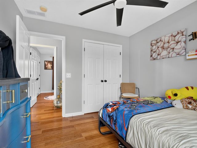 1029 Island Brooks Lane, Fort Wayne, IN 46845