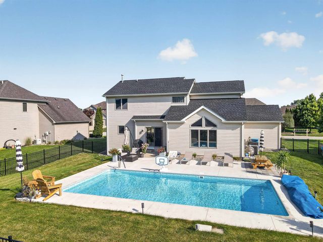1029 Island Brooks Lane, Fort Wayne, IN 46845