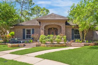 15706 Pinewood Cove Drive, Houston, TX 77062