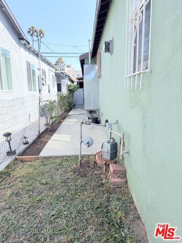 8708 Cadillac Avenue, Los Angeles, CA 90034