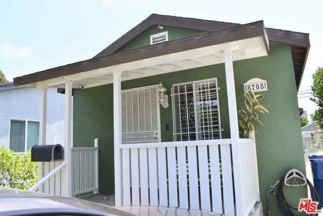 8708 Cadillac Avenue, Los Angeles, CA 90034