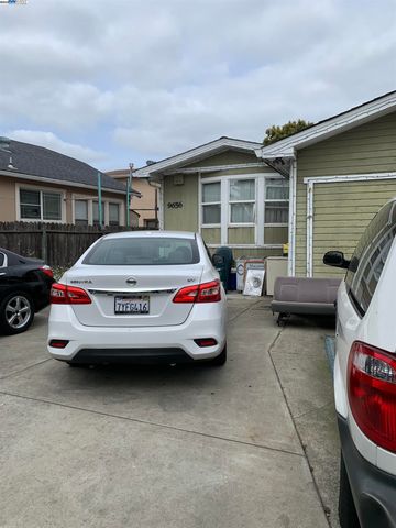 9656 D St, Oakland, CA 94603