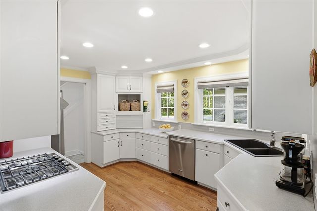 210 Fairport Road, Pittsford, NY 14445