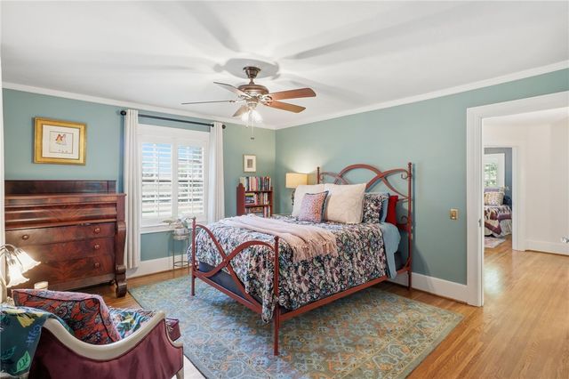 210 Fairport Road, Pittsford, NY 14445