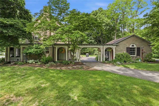 210 Fairport Road, Pittsford, NY 14445