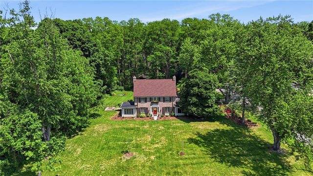 210 Fairport Road, Pittsford, NY 14445