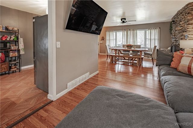 7172 Rochester Road, Lockport Town, NY 14094