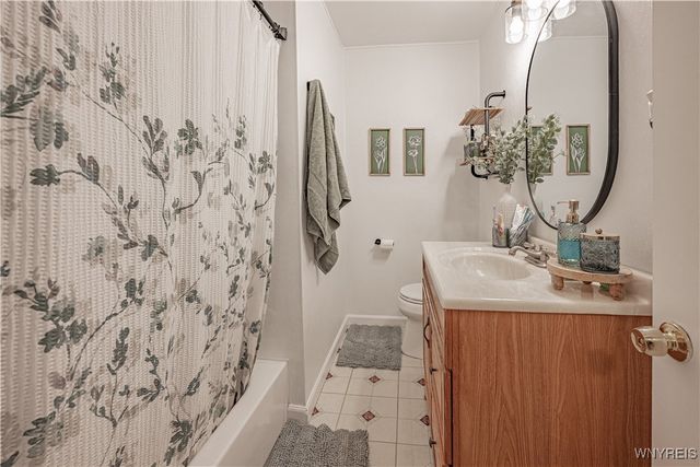 7172 Rochester Road, Lockport Town, NY 14094