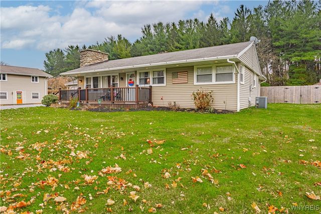 7172 Rochester Road, Lockport Town, NY 14094