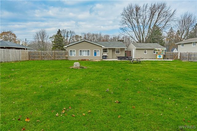 7172 Rochester Road, Lockport Town, NY 14094