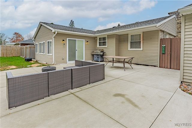 7172 Rochester Road, Lockport Town, NY 14094