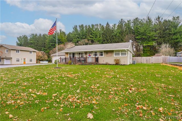 7172 Rochester Road, Lockport Town, NY 14094