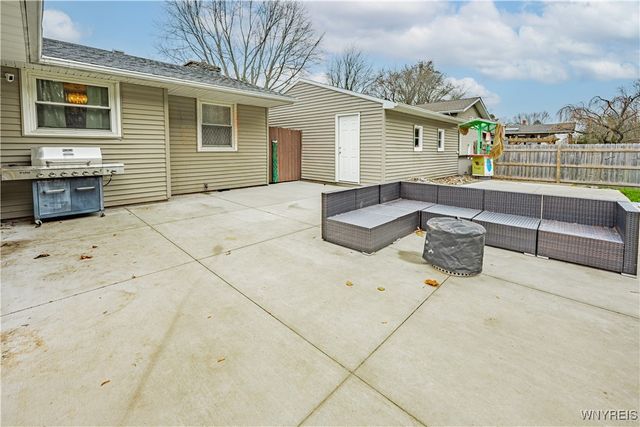 7172 Rochester Road, Lockport Town, NY 14094