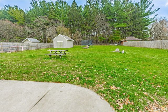 7172 Rochester Road, Lockport Town, NY 14094