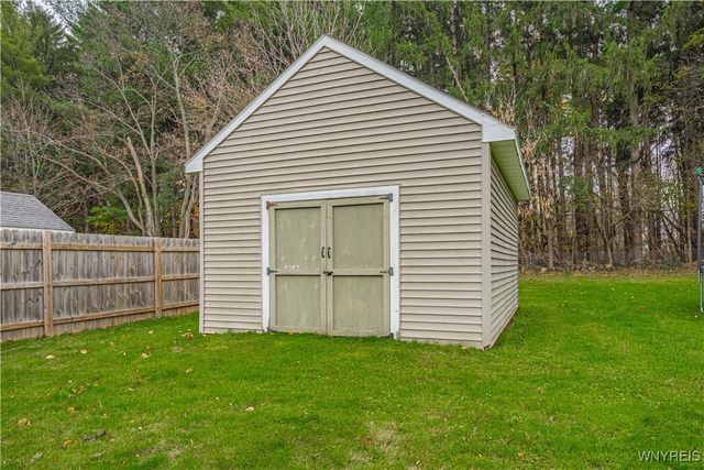 7172 Rochester Road, Lockport Town, NY 14094