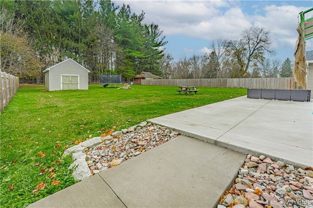 7172 Rochester Road, Lockport Town, NY 14094