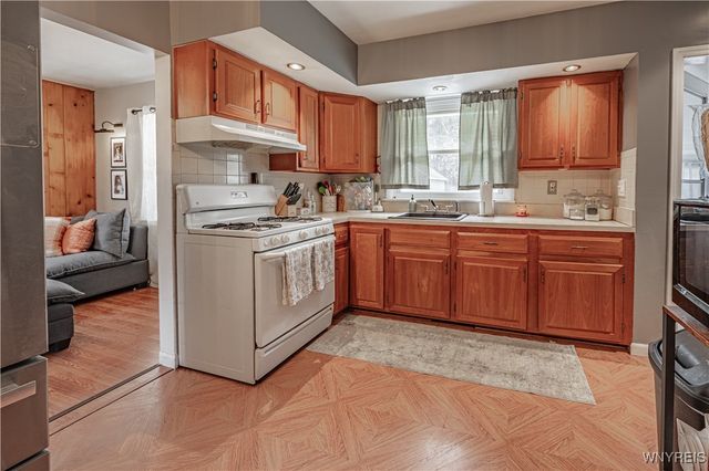 7172 Rochester Road, Lockport Town, NY 14094