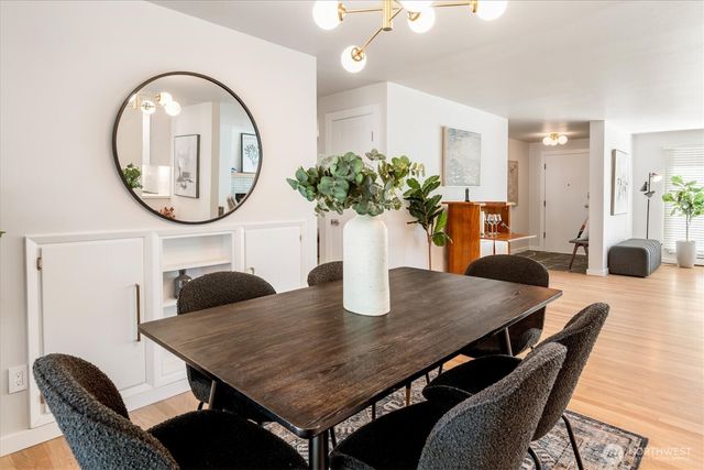 8611 Holly Lane, Edmonds, WA 98026