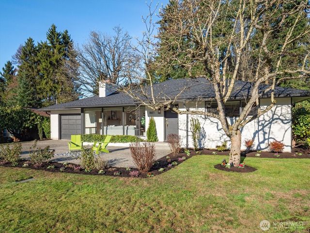 8611 Holly Lane, Edmonds, WA 98026