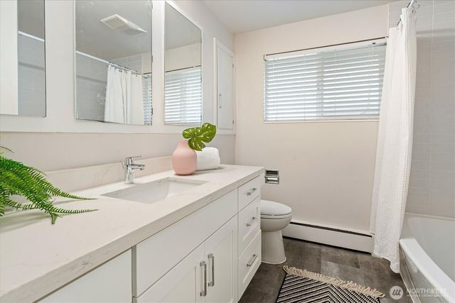 8611 Holly Lane, Edmonds, WA 98026