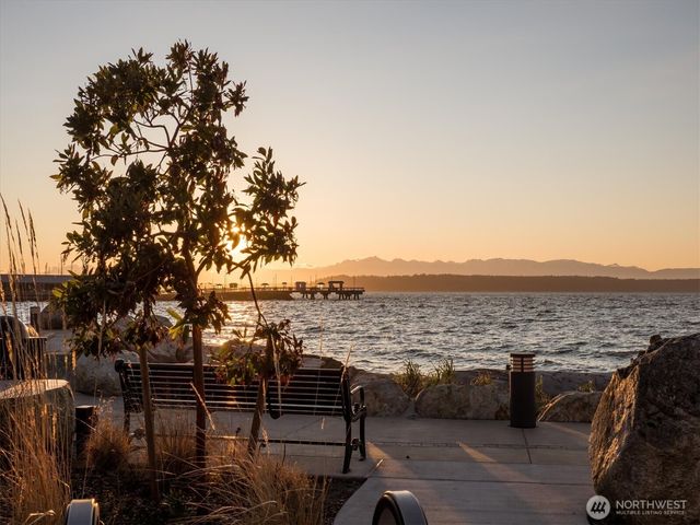 8611 Holly Lane, Edmonds, WA 98026