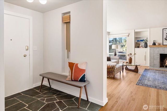 8611 Holly Lane, Edmonds, WA 98026