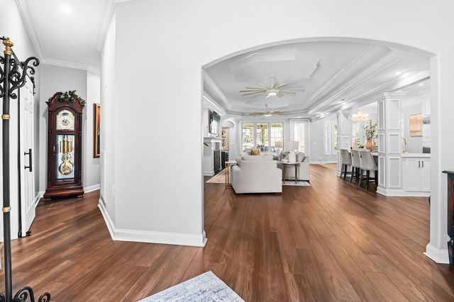 602 Sea Vista Ln., North Myrtle Beach, SC 29582