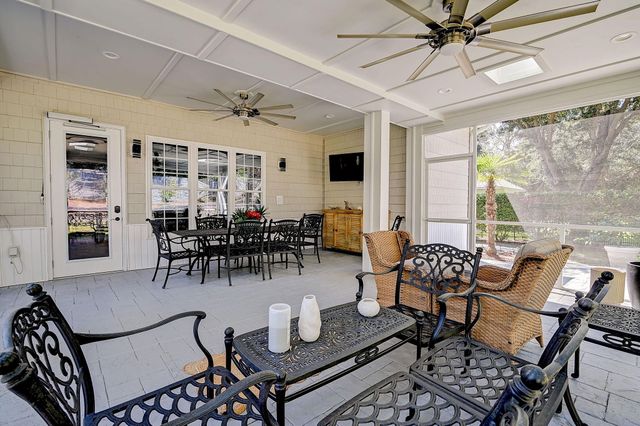 602 Sea Vista Ln., North Myrtle Beach, SC 29582