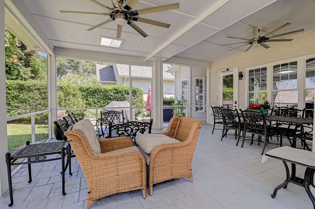 602 Sea Vista Ln., North Myrtle Beach, SC 29582