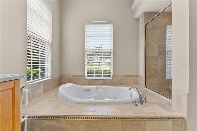 9516 WATERFORD OAKS BOULEVARD, Winter Haven, FL 33884