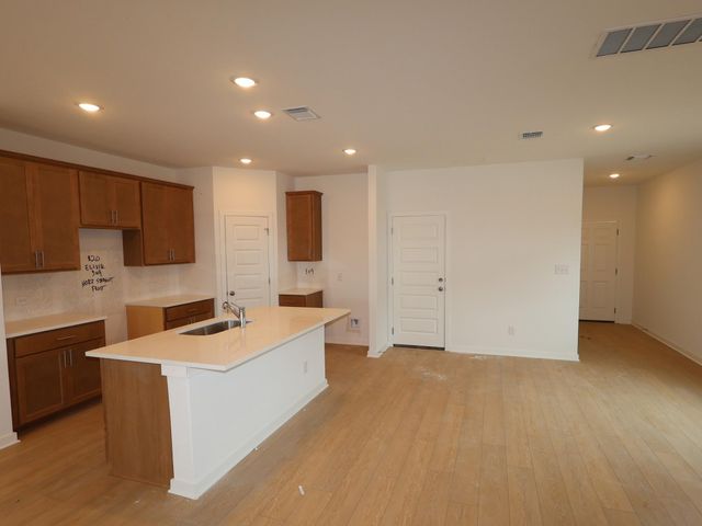 501 Bishop Wood RD, Dripping Springs, TX 78620