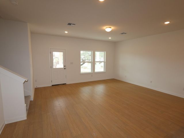 501 Bishop Wood RD, Dripping Springs, TX 78620