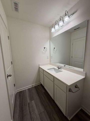 3520 Condor Court, Atlanta, GA 30331