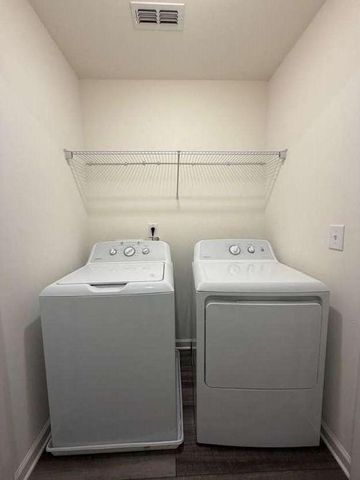 3520 Condor Court, Atlanta, GA 30331