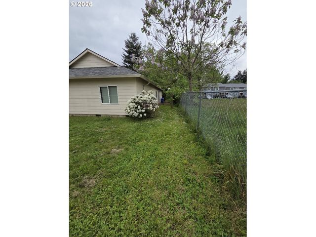 17329 Se ALDER St, Portland, OR 97233