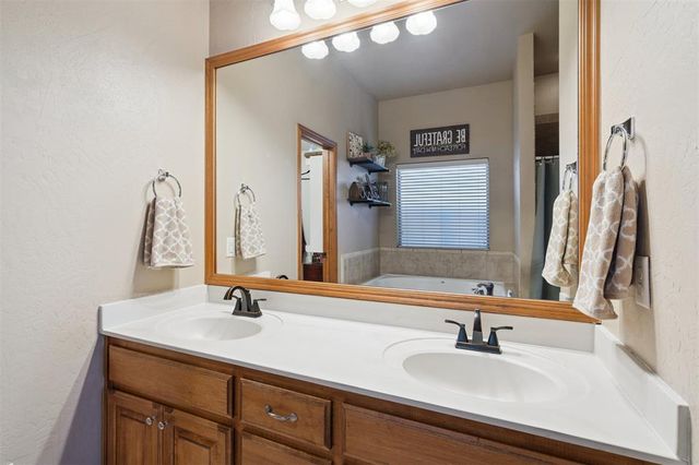 2708 SW 140th Street, Oklahoma City, OK 73170