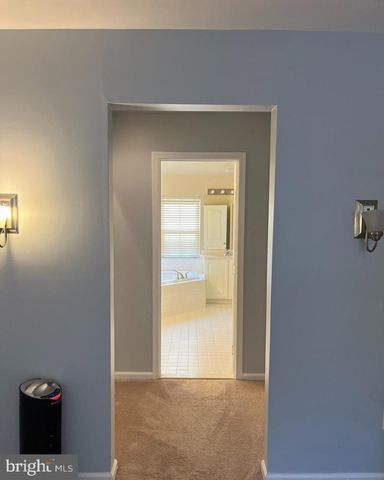 9163 STONE GARDEN, Lorton, VA 22079