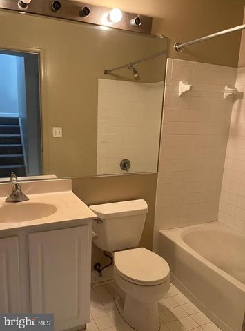 9163 STONE GARDEN, Lorton, VA 22079