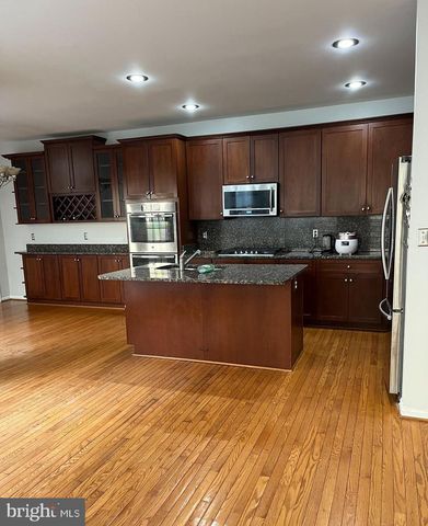 9163 STONE GARDEN, Lorton, VA 22079