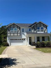 10421 Bluejack Oak Court, Huntersville, NC 28078