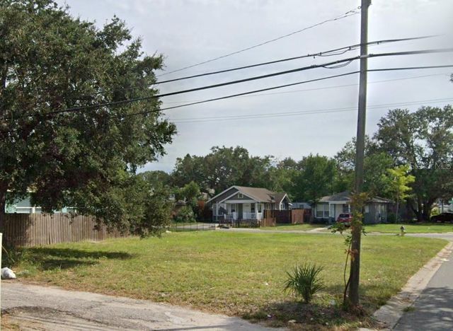 2869 EMERSON AVENUE S, St Petersburg, FL 33712