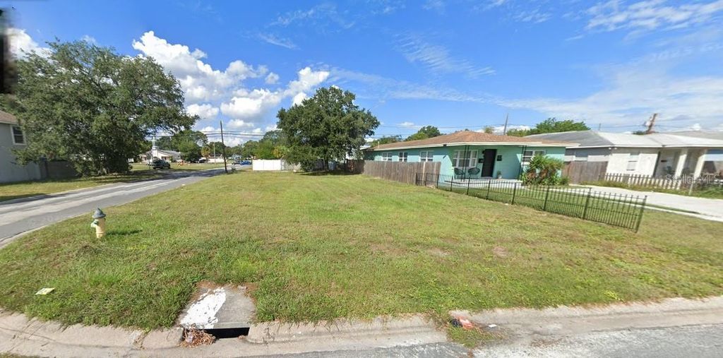 2869 EMERSON AVENUE S, St Petersburg, FL 33712