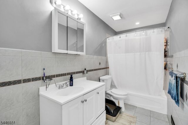 14 Arlington Dr, Howell Twp., NJ 07731